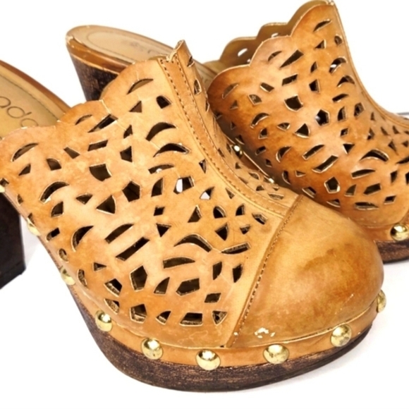 NADARA Tan Leather Clogs with Laser-Cut Design and Wooden Platform SIZE 8 - Picture 8 of 8
